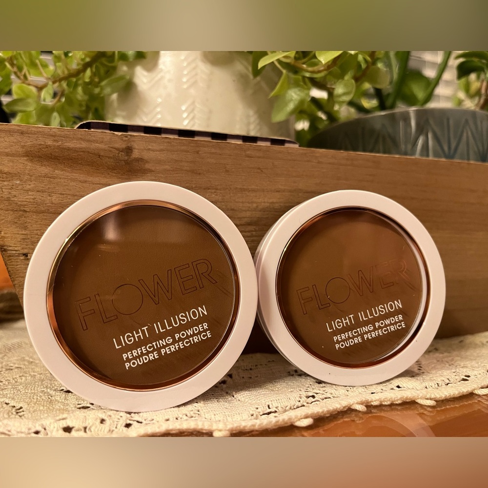 Flower Light Illusion by‎ Drew Barrymore